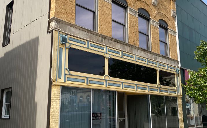 Pictures of Office property located at 110 W Walnut St, Kokomo, IN 46901 for sales - image #1