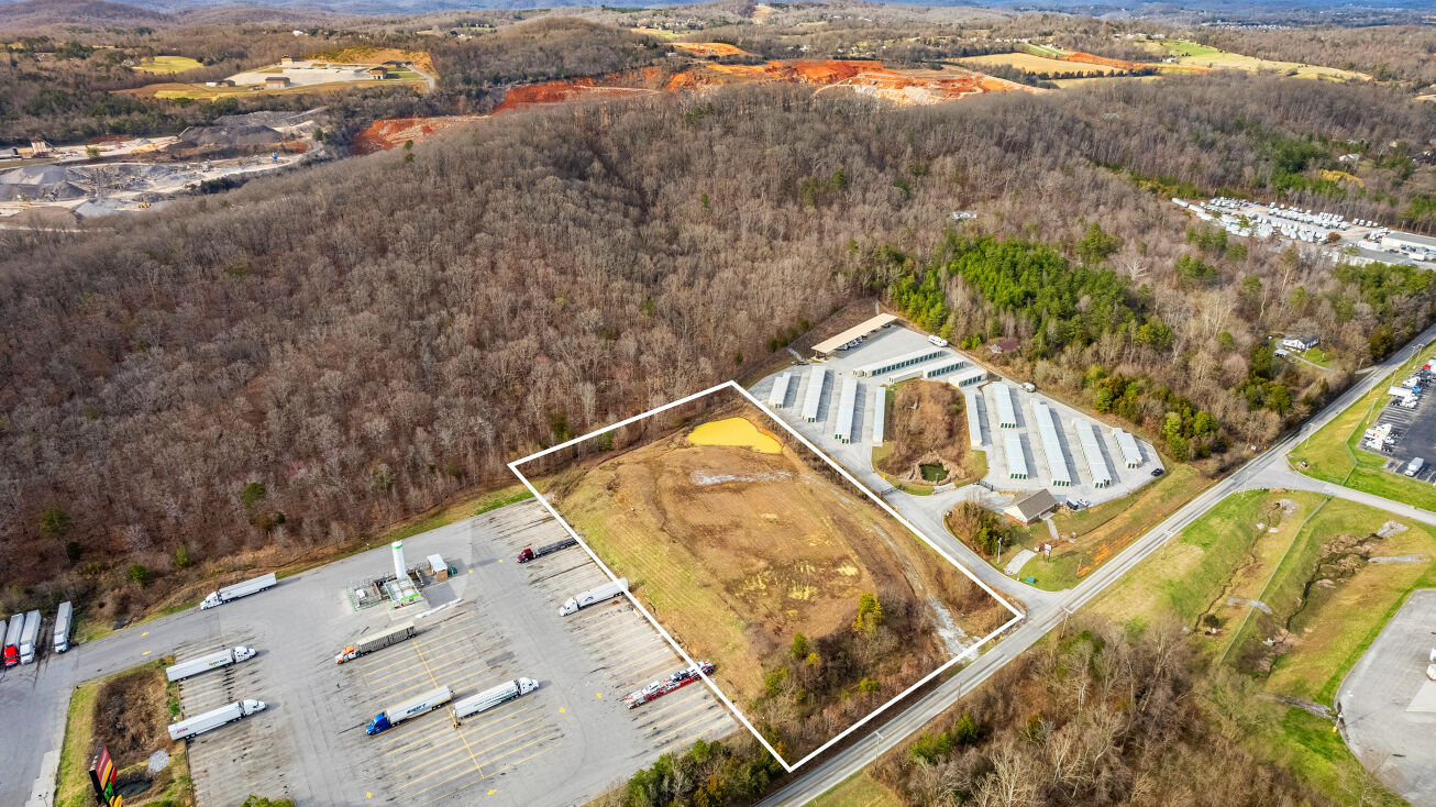 1440 Everett Rd, Knoxville, TN 37932