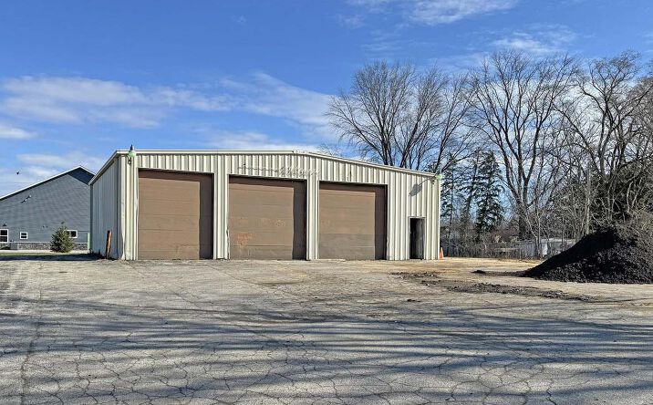 Pictures of Retail property located at 6480 State St, Saginaw, MI 48603 for sales - image #1