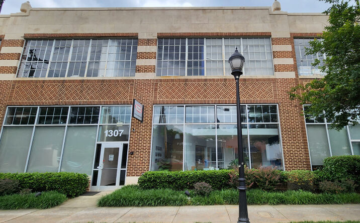 Pictures of Office property located at 1307 W Morehead Street, Charlotte, NC 28208 for sales - image #1