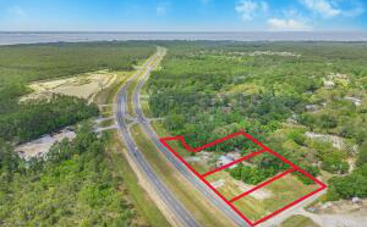 Pictures of Retail property located at 19228 US-331, Freeport, FL 32439 for sales - image #1