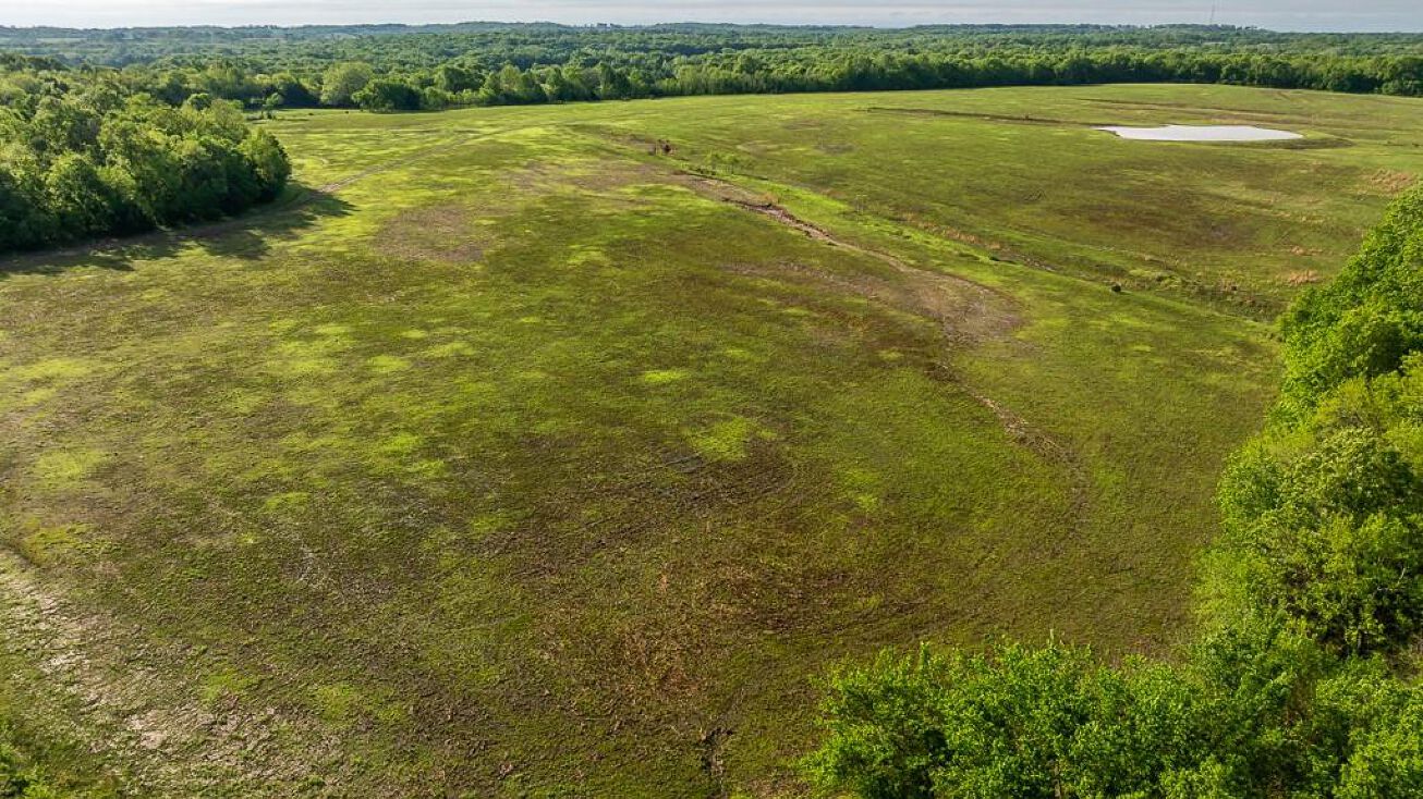 9884 Vernon Road, Pleasanton, KS 66075