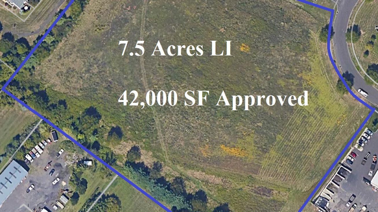 Campus Dr, Warminster, PA 18974