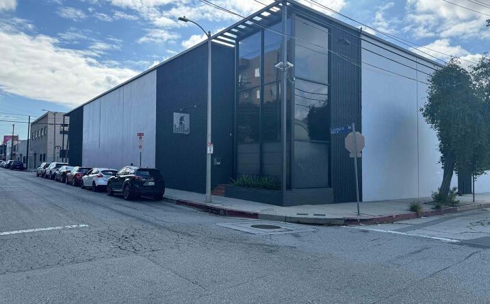 Pictures of Office property located at 6850 Lexington Ave, Los Angeles, CA 90038 for sales - image #1