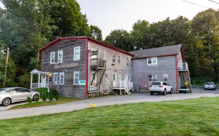 Pictures of Mixed Use, Multifamily property located at 176-178 Court St, Plymouth, MA 02360 for sales - image #1