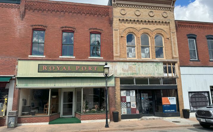 Pictures of Retail property located at 110 W Green St, Snow Hill, MD 21863 for sales - image #1