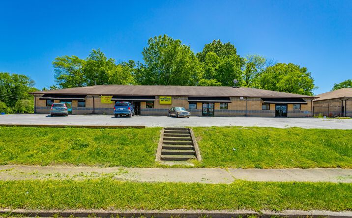 Pictures of Office, Retail property located at 830 Dodson Ave, Chattanooga, TN 37406 for sales - image #1