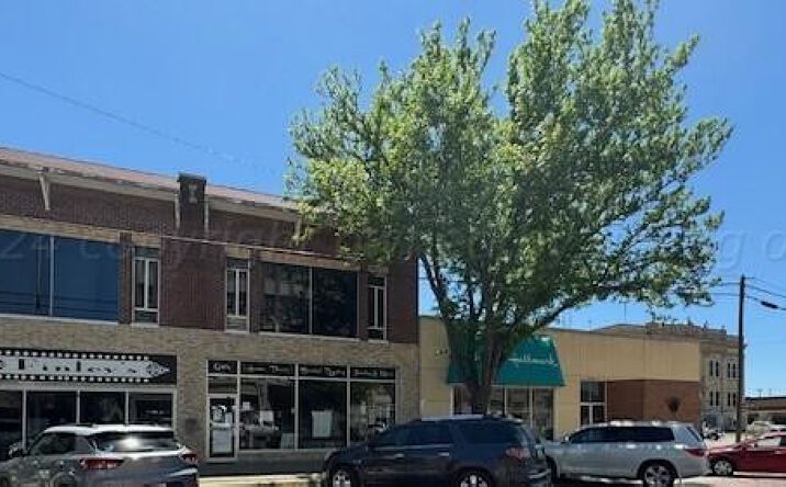 Pictures of Retail property located at 119 W Kingsmill Ave, Pampa, TX 79065 for sales - image #1
