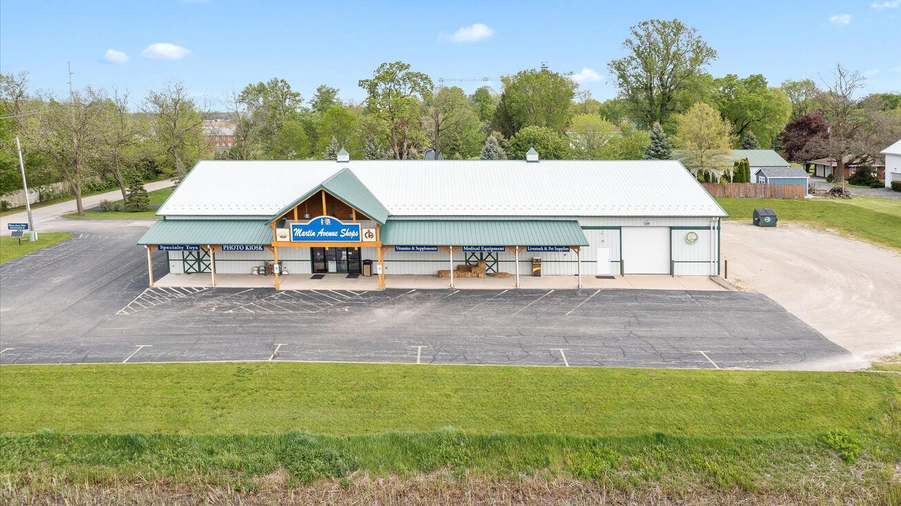 Pictures of Retail property located at 105 IL-71, Newark, IL 60541 for sales - image #1