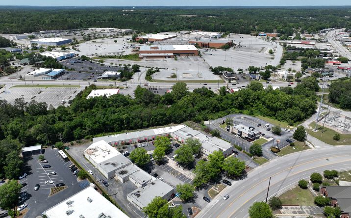 Pictures of Retail, Office, Mixed Use property located at 6941 N Trenholm Rd, Columbia, SC 29206 for sales - image #1
