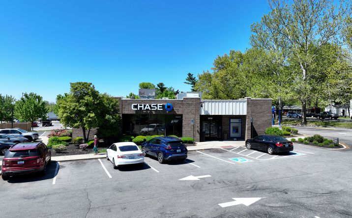 Pictures of Retail property located at 3600 Bardstown Rd, Louisville, KY 40218 for sales - image #1