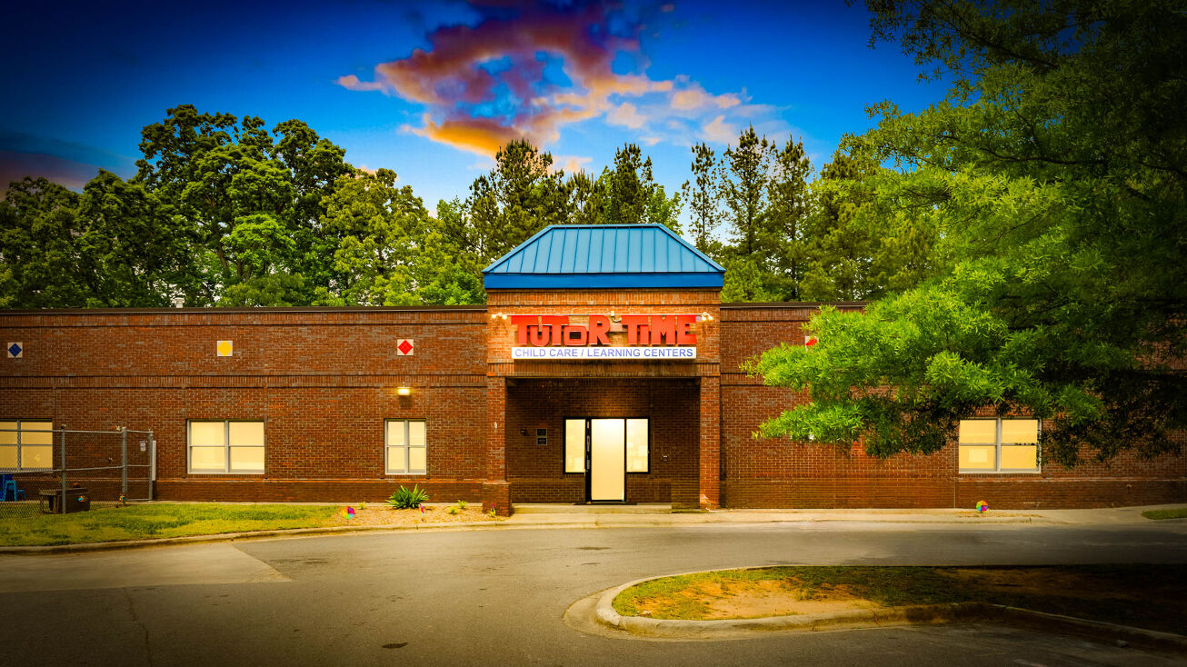 2560 Plantation Center Drive, Matthews, NC 28105