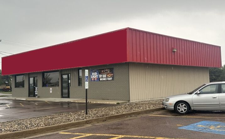 Pictures of Retail property located at 4701 W 12th St, Sioux Falls, SD 57106 for sales - image #1