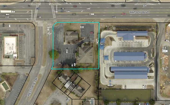 Pictures of Retail property located at 2711 Watson Blvd, Warner Robins, GA 31093 for sales - image #1