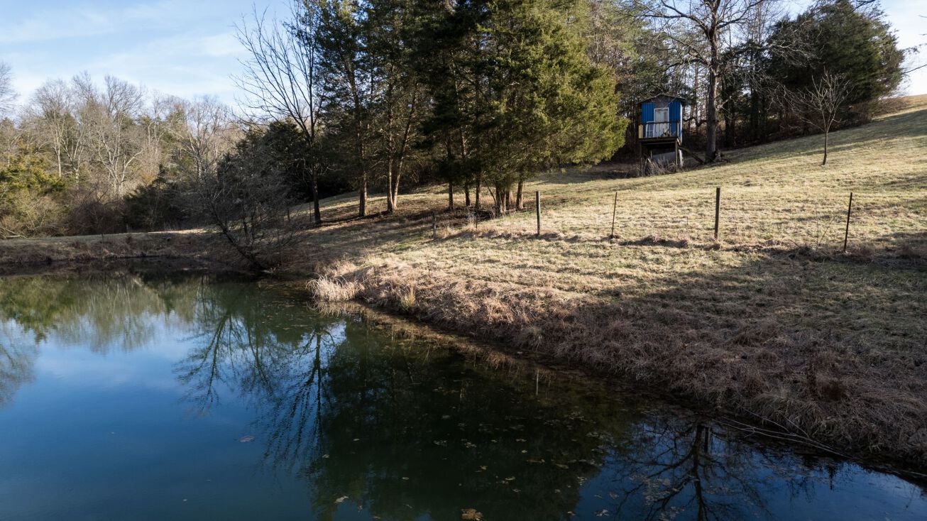 22+/ Acres Rural Retreat House, Ponds, and Woods, Dillsboro, IN 47018