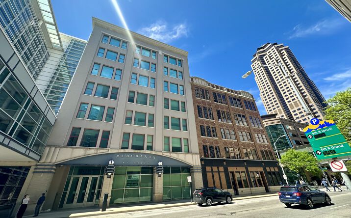Pictures of Office property located at 312 8th St, Des Moines, IA 50309 for sales - image #1