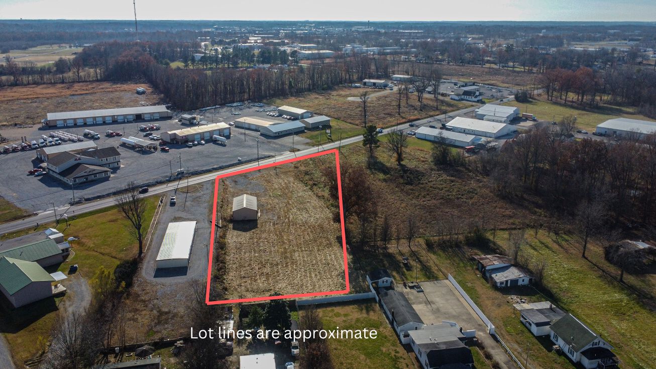 4245 Cairo Rd, Paducah, KY 42001