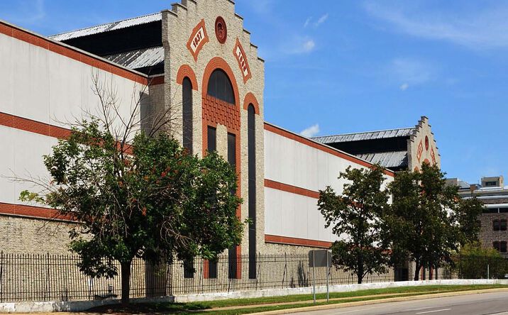 Pictures of Industrial property located at 5177 Spring Grove Ave, Cincinnati, OH 45217 for sales - image #1