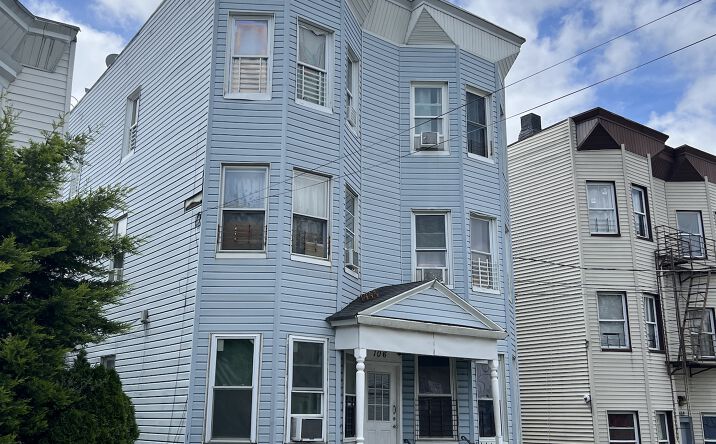 Pictures of Multifamily property located at 106 Ash St, Yonkers, NY 10701 for sales - image #1