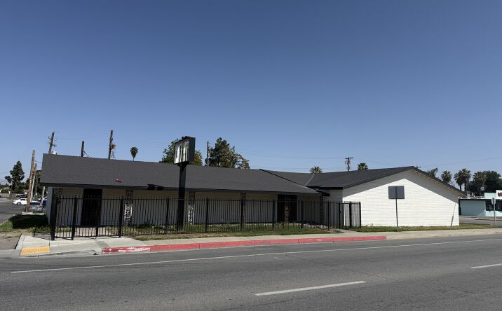 Pictures of Retail property located at 1100 Chester Ave, Bakersfield, CA 93301 for sales - image #1