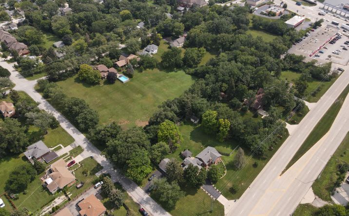 Pictures of Land property located at 5N210 Central Rd, Itasca, IL 60143 for sales - image #1