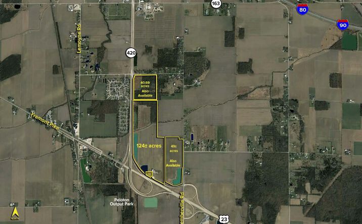 Pictures of Land property located at 3318 Lowry Drive, Perrysburg, OH 43551 for sales - image #1