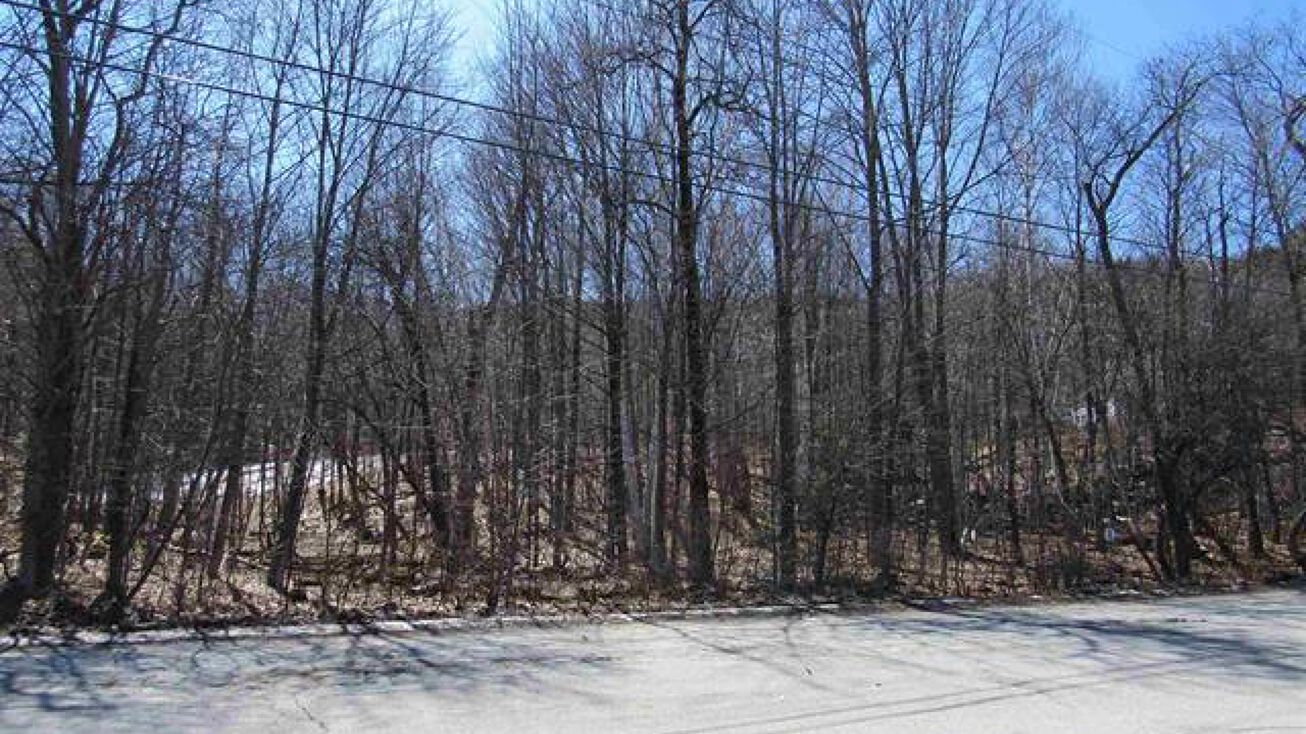 21 Promenade St, Gorham, NH 03581