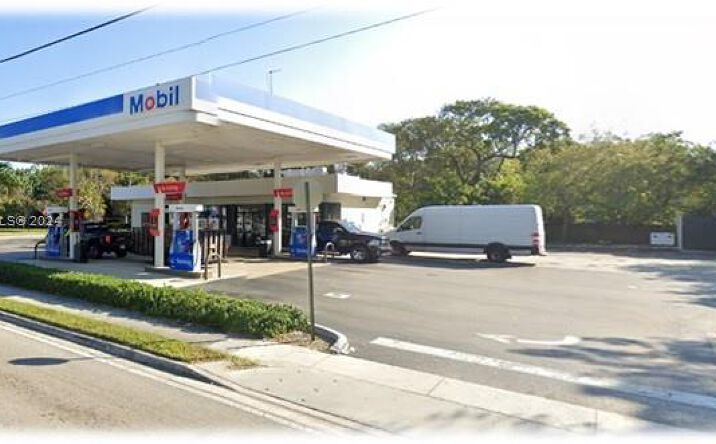 Pictures of Retail property located at Fort Lauderdale, Fort Lauderdale, FL 33311 for sales - image #1