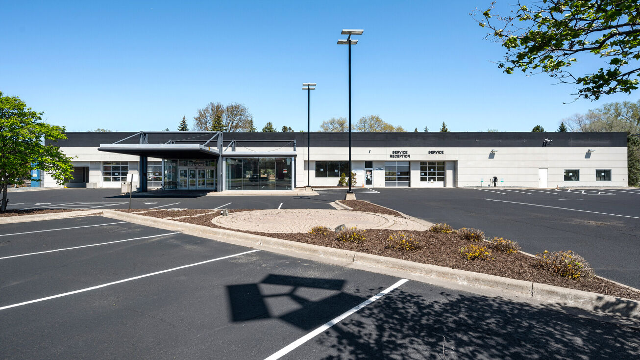 2375 Mounds View Blvd, Mounds View, MN 55112