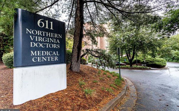 Pictures of Office property located at 611 S Carlin Springs Rd, Arlington, VA 22204 for sales - image #1