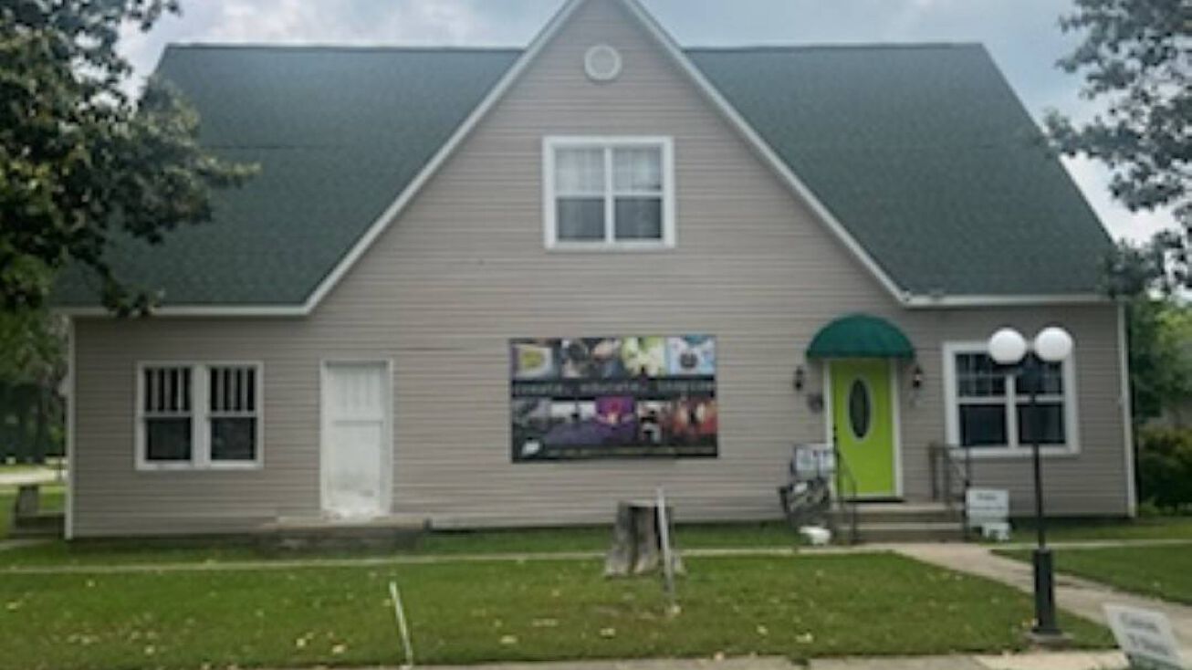 204 2nd St, Talihina, OK 74571