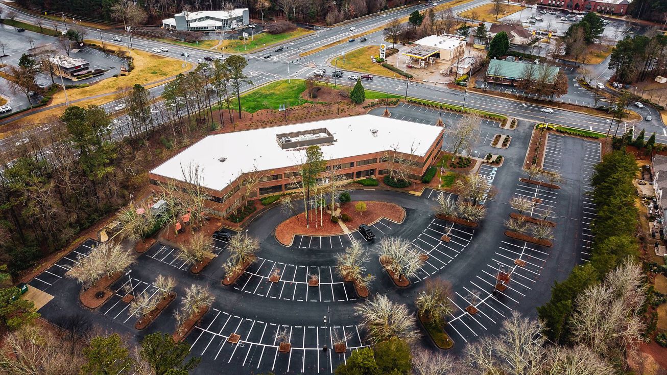 5515 Spalding Dr, Peachtree Corners, GA 30092