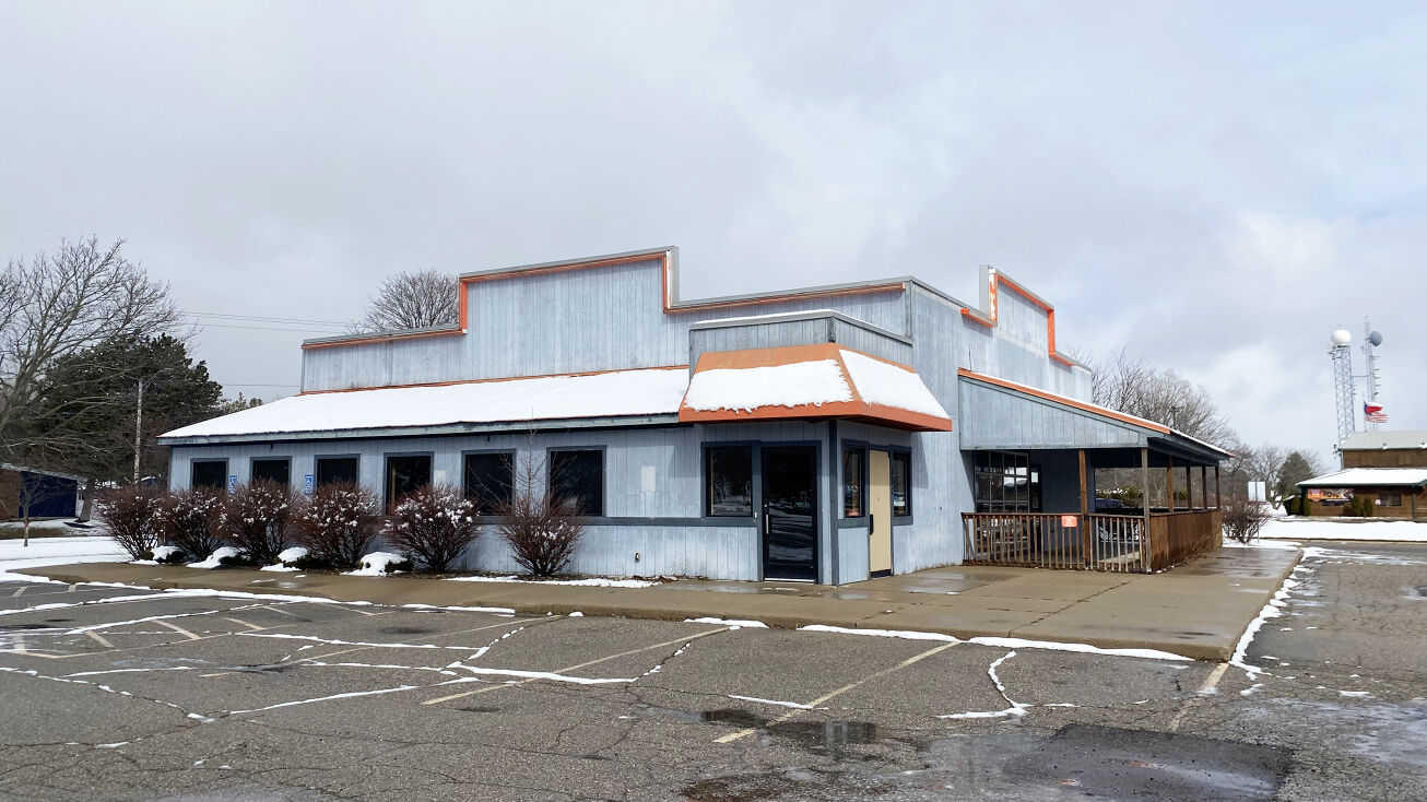 172 E Edgewood Blvd, Lansing, MI 48911