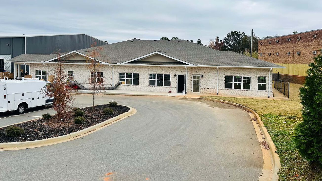 255 Service Bay Rd, Mauldin, SC 29662