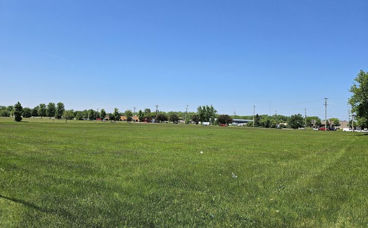 Pictures of Retail property located at Kaper Dr, Cary, IL 60013 for sales - image #1