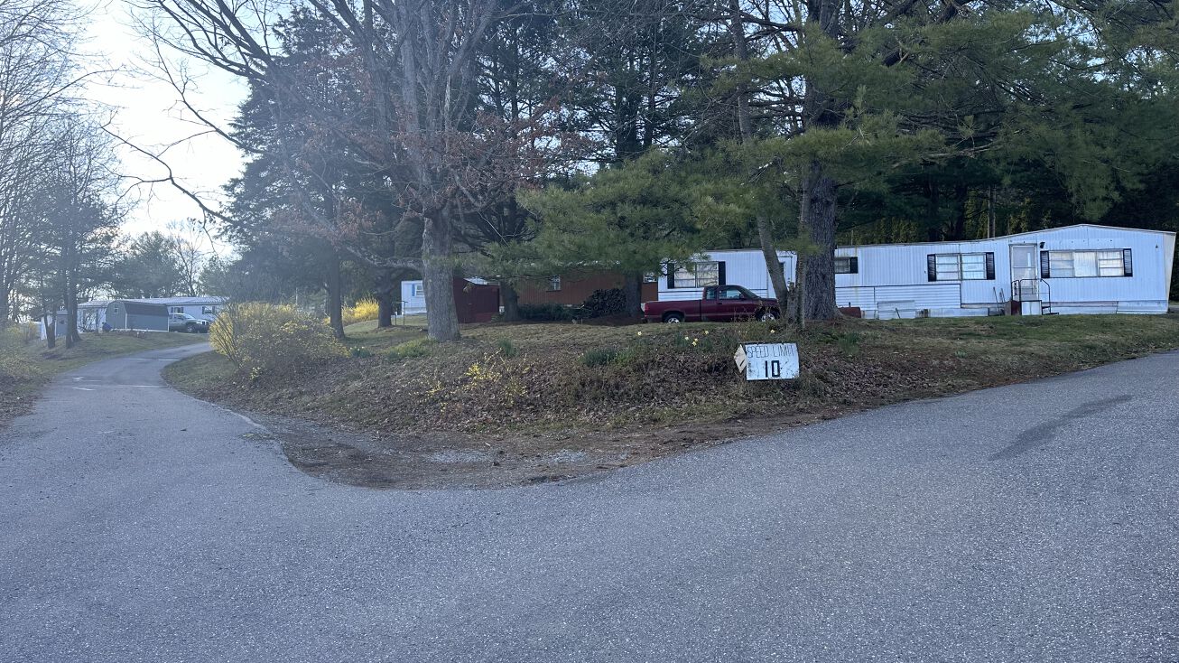 1 Fidler Ct, Pine Grove, PA 17963