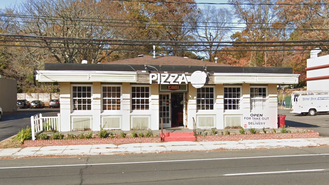 881 E Jericho Turnpike, Huntington Station, NY 11746