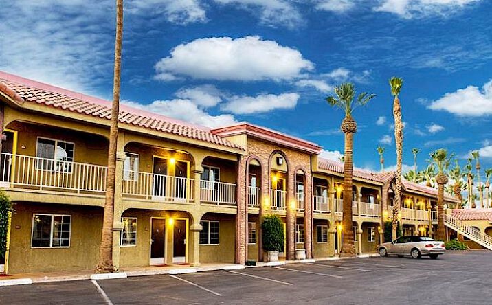 Pictures of Hospitality property located at 903 W Hobsonway, Blythe, CA 92225 for sales - image #1