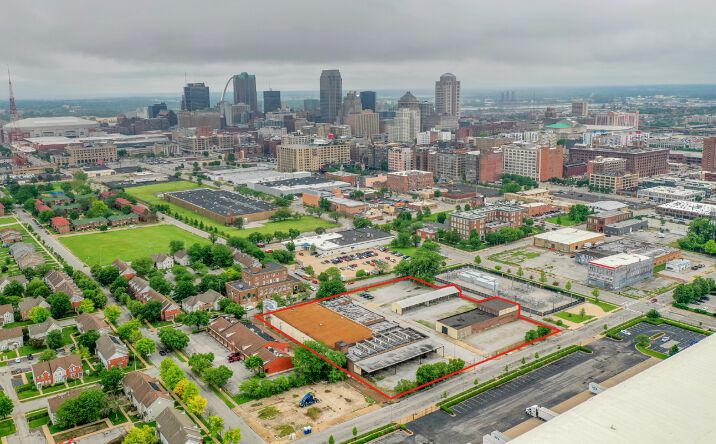 Pictures of Industrial property located at 1900 Cole St, St. Louis, MO 63106 for sales - image #1