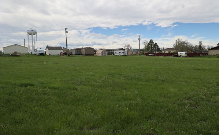 Pictures of Land property located at 922 Marias Avenue, Valier, MT 59486 for sales - image #1