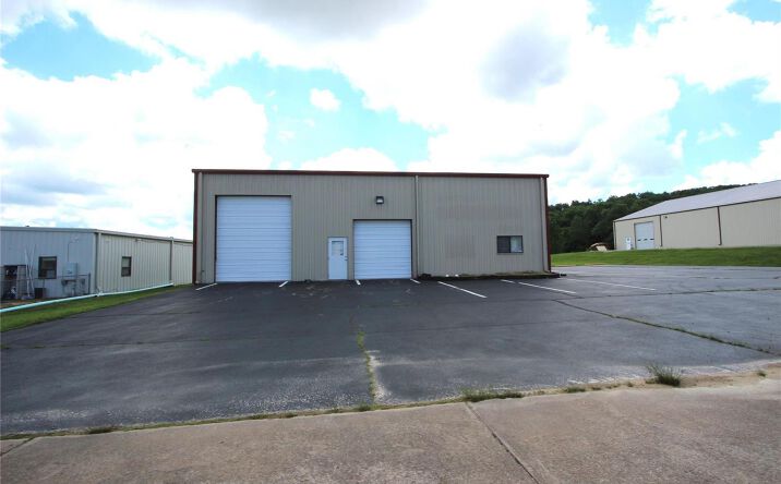 Pictures of Industrial property located at 231 Wappapelo Lane, Park Hills, MO 63601 for sales - image #1
