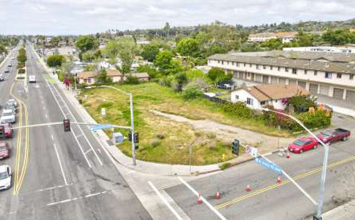 Pictures of Land, Mixed Use, Multifamily property located at 603/609/611 N Santa Fe Avenue, Vista, CA 92084 for sales - image #1