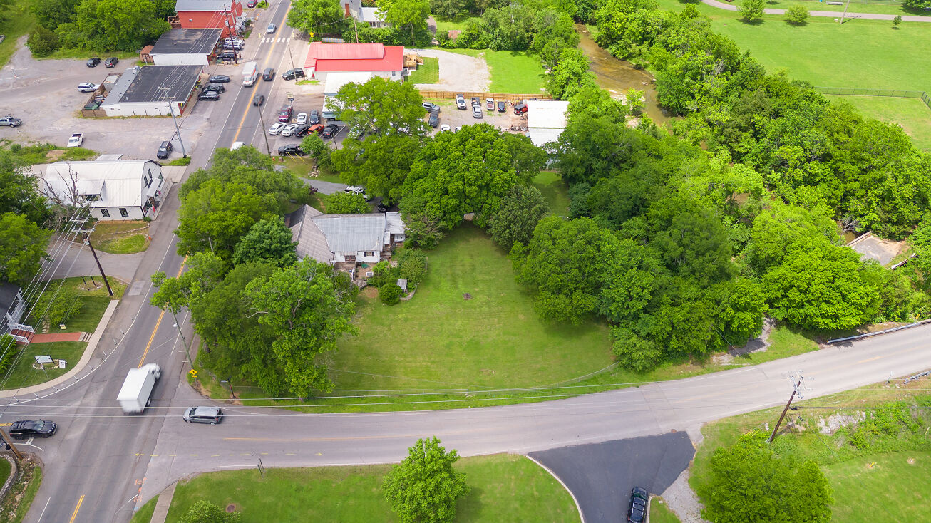 7306 Nolensville Rd, Nolensville, TN 37135