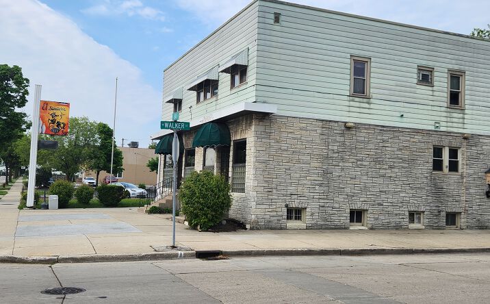 Pictures of Mixed Use, Multifamily, Retail property located at 907 S 84th St, West Allis, WI 53214 for sales - image #1