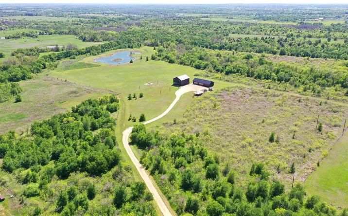 Pictures of Retail, Land property located at 0000 County Road 463, Elgin, TX 78621 for sales - image #1