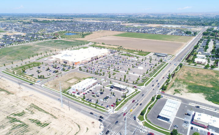Pictures of Retail property located at 5001 N Ten Mile Rd, Meridian, ID 83646 for sales - image #1