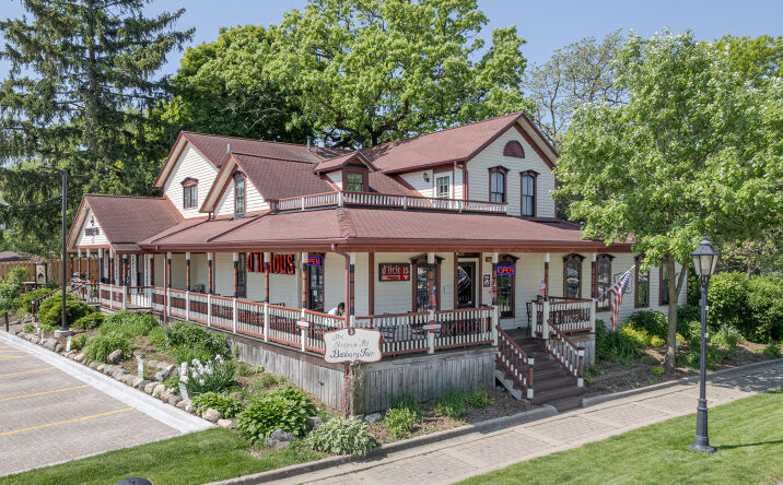 Pictures of Mixed Use, Retail property located at 211 W Railroad Ave, Bartlett, IL 60103 for sales - image #1