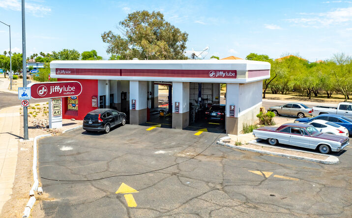 Pictures of Retail property located at 1945 S Country Club Dr, Mesa, AZ 85210 for sales - image #1