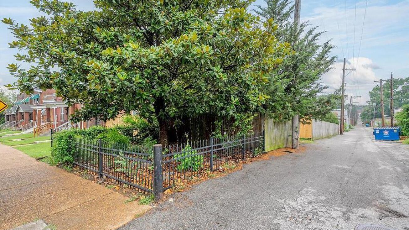 3417 Minnesota Ave, St. Louis, MO 63118