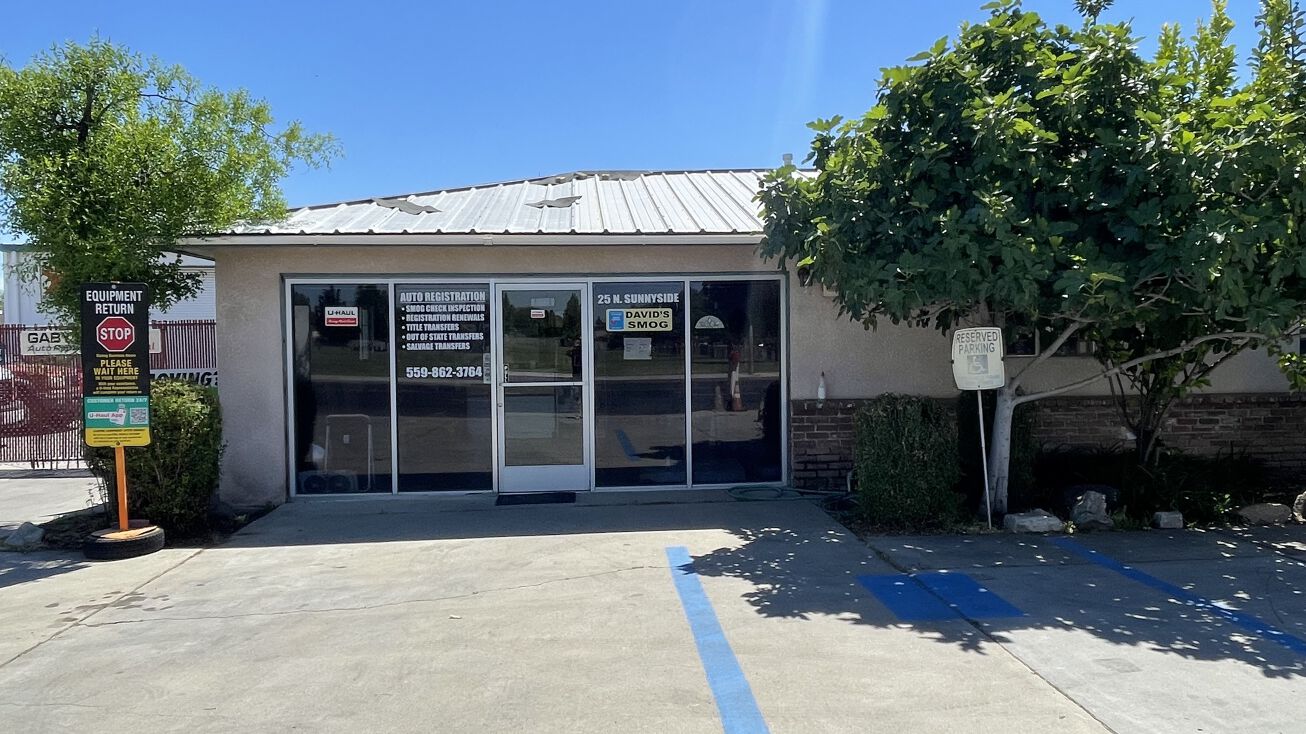 25 N Sunnyside Avenue, Clovis, CA 93611